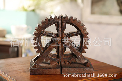 工業復古與歐式優雅的融合 弘博美居樹脂齒輪書立